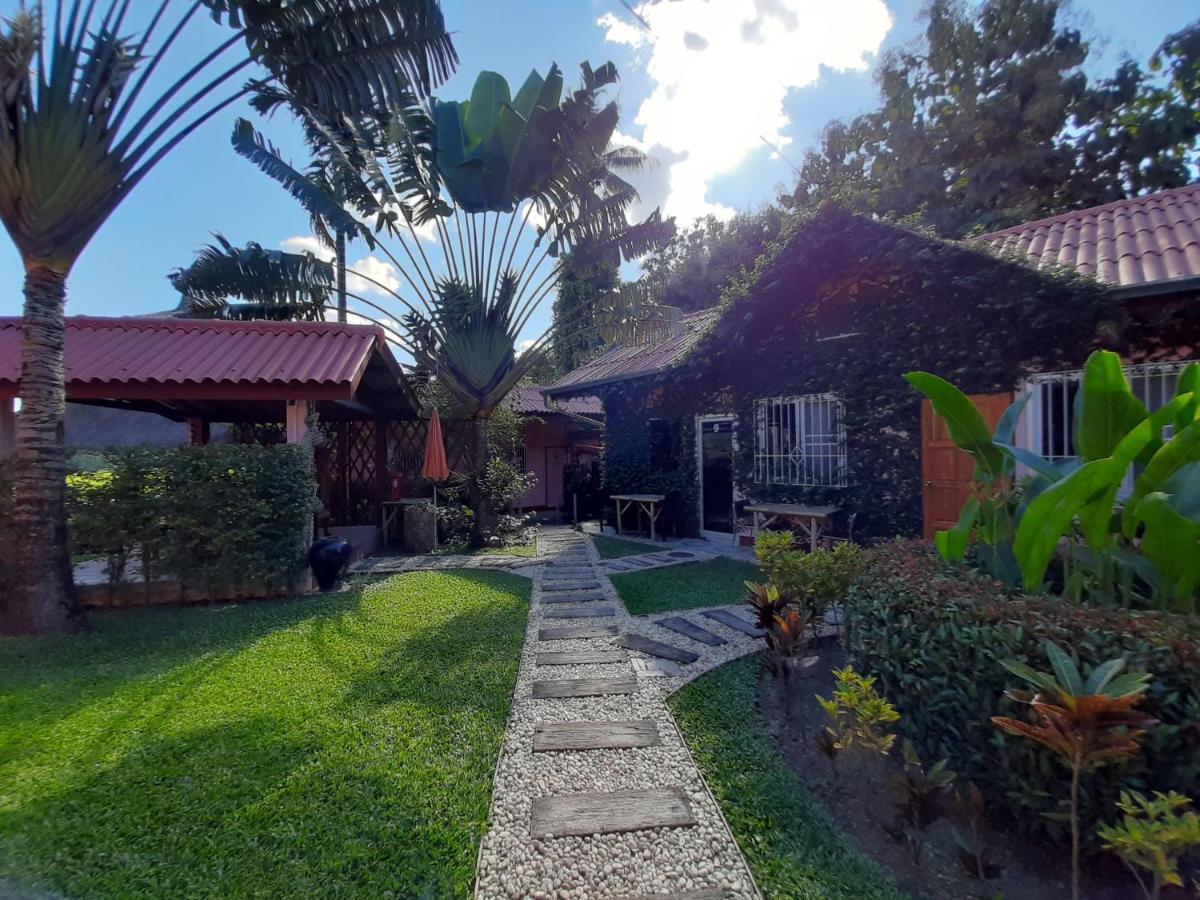 Bed and Breakfast Khuang Na Farmview Landkreis Landkreis Mae Chaem Exterior foto